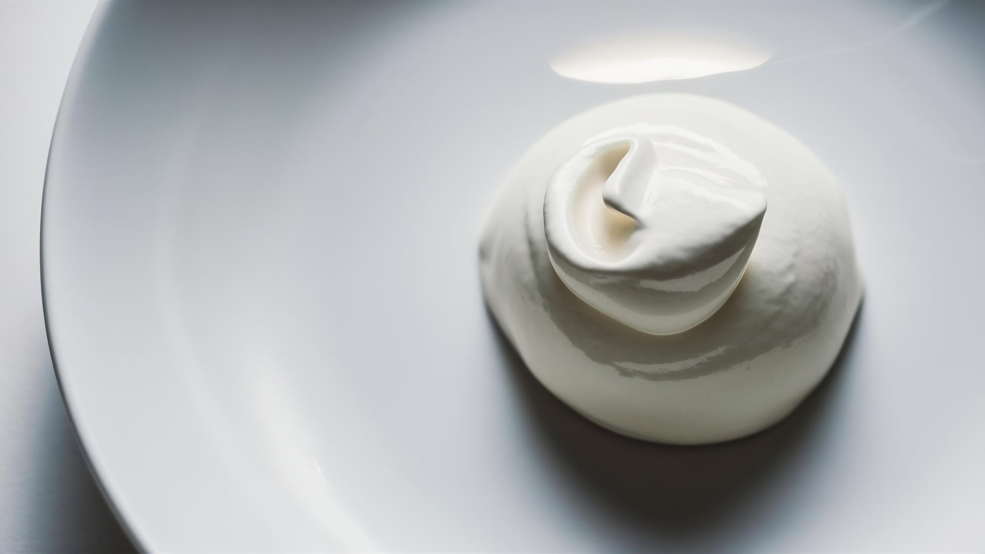 Dettaglio di una crema montata in ciotola